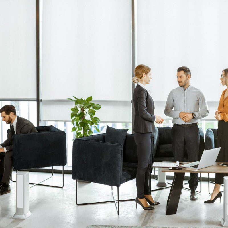 couple-with-business-consultants-at-the-office-qjn61tbmkdi0mefogbes0ll3e5hof8iqomgj1j7juo